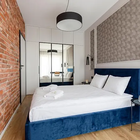 Appartement Golden - Great Location - Cozy And Bright&janapawla19